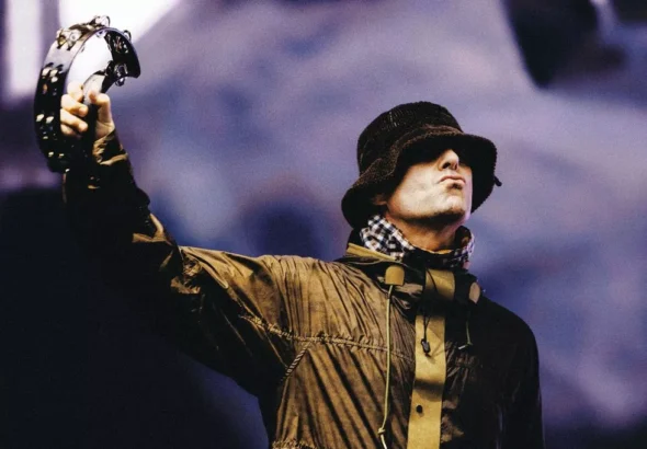 Liam Gallagher sul palco del Wembley Stadium. (Image: Lewis Evans/Big Brother Recordings)